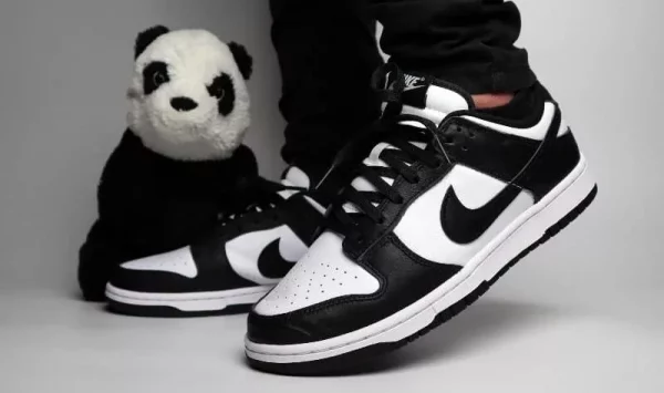 Dunk Panda, an icon of athletic fashion.